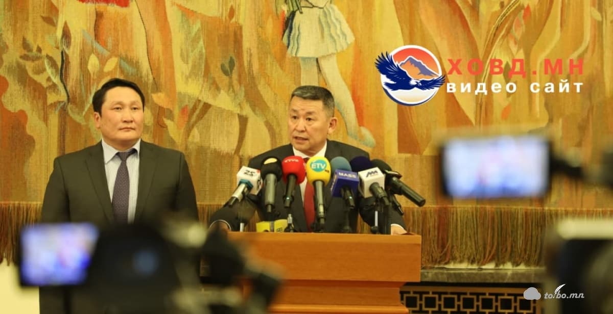 УИХ-ын гишүүн Ш.Адьшаа зарим гишүүдийн хамтаар Үндсэн хуулийн цэцэд ханджээ