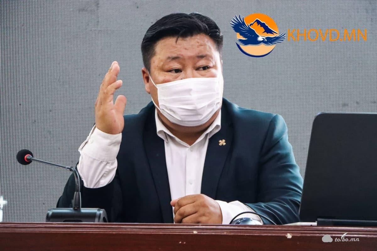 Б.Дүгэржав:Маргааш Хөшөөтийн уурхайд тээвэрчидтэйгээ хамт очиж асуудлыг шийднэ гэв