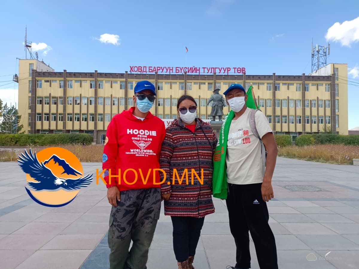 А.Бат-Амгалан хэт холын зайн гүйлтийг 2258 км замыг 37 хоног туулж Ховд аймагт ирлээ