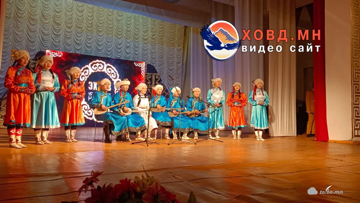 “Эрхэт модун групп”-ын нэрэмжит “Эх өв” наадам эхэллээ