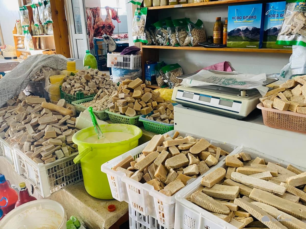 ХОВД АЙМАГТ СҮҮ ЦАГААН ИДЭЭНИЙ ОЛДОЦ МУУ БАЙНА