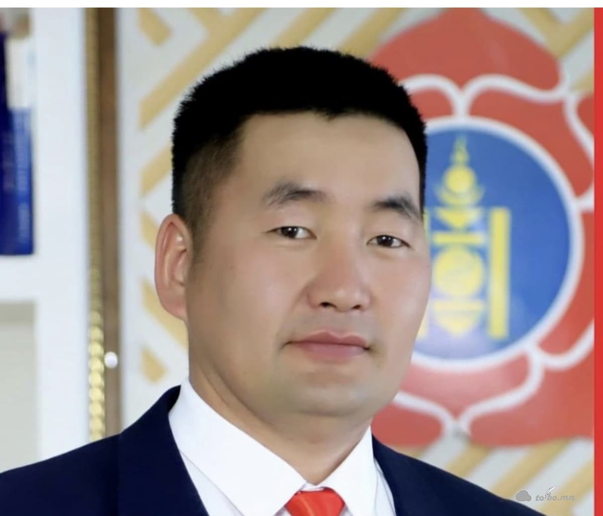 С.Баянмөнх: Залуучуудтайгаа хамт жагсана.