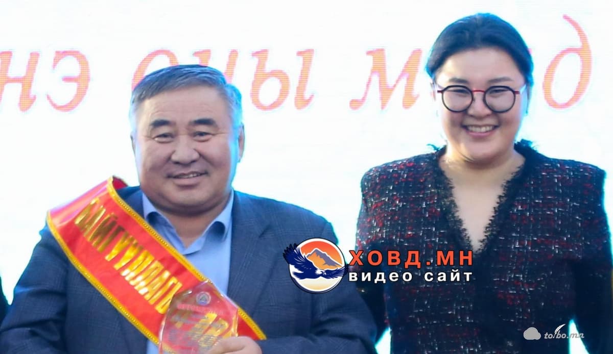 Ч.Багдал байгууллагын шилдэг ажилтан болжээ.