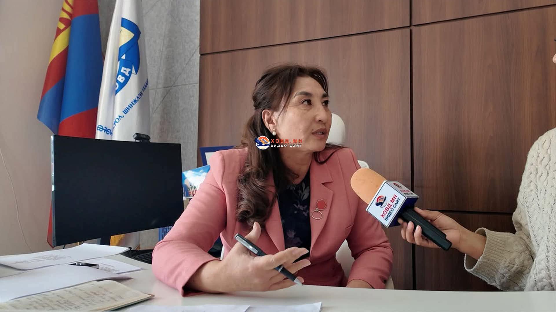 Ой тэмдэглэнэ гээд багш ажилчдаас 104 сая төгрөг авчээ